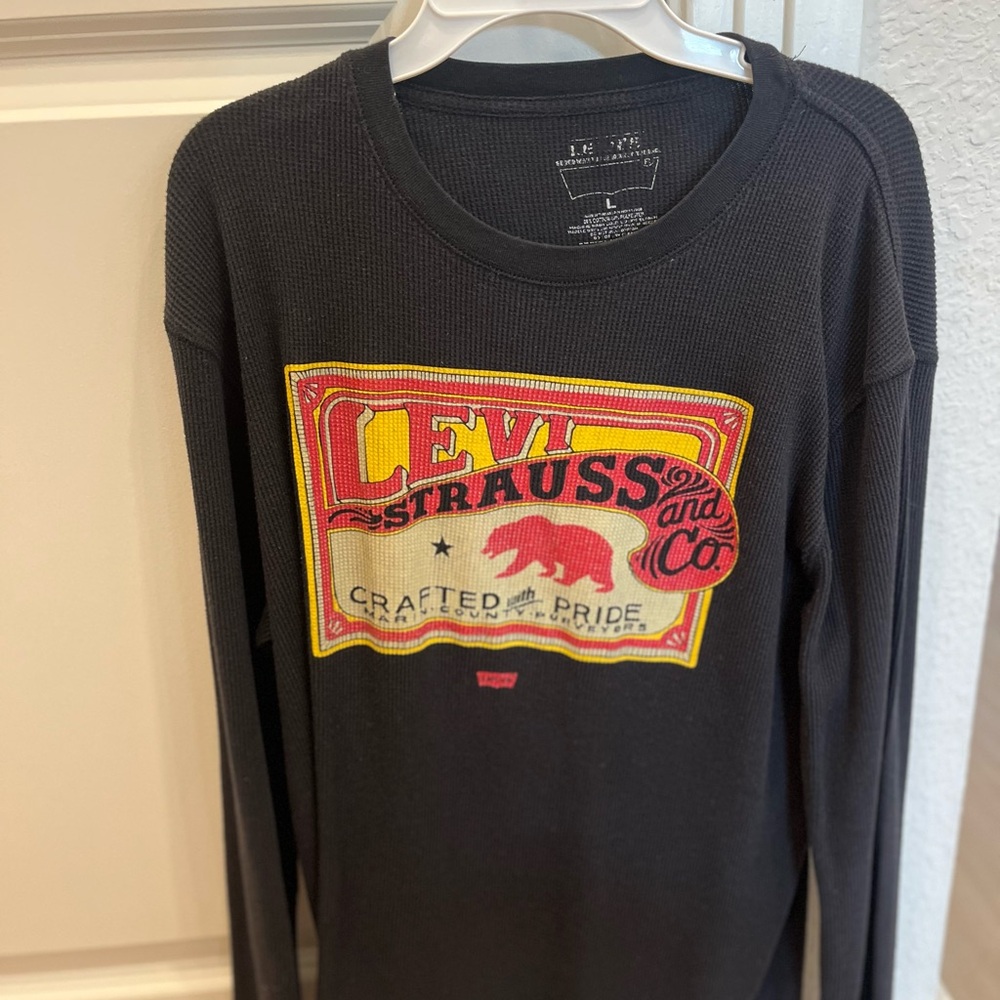 Levi's Black Crewneck Sweater with Graphic Logo